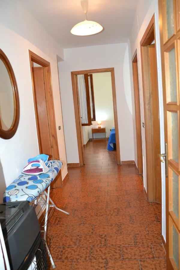 Confortevole Appartamento A Pochi Passi Dal Mare Cala Gonone Luaran gambar
