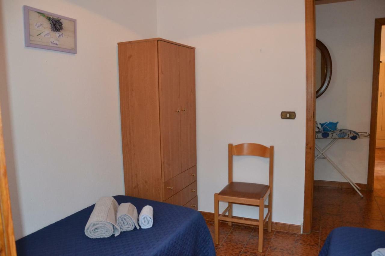 Confortevole Appartamento A Pochi Passi Dal Mare Cala Gonone Luaran gambar