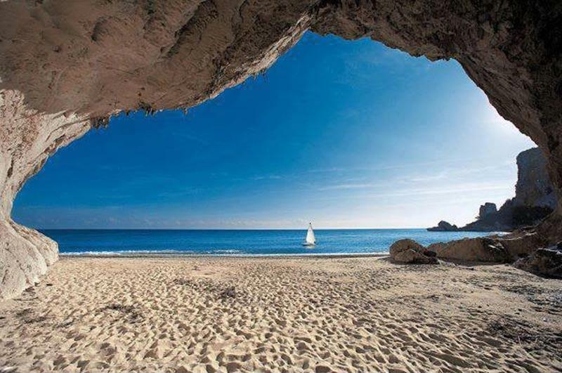 Confortevole Appartamento A Pochi Passi Dal Mare Cala Gonone Luaran gambar